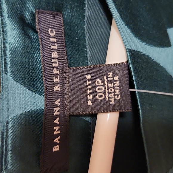 Banana Republic NWT Size 00P Green Sleeveless Dress 👗 - Picture 2 of 3